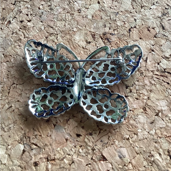 Vintage Liz Claiborne 2” Filigree and Rhinestone Silver Tone Brooch - Picture 4 of 6